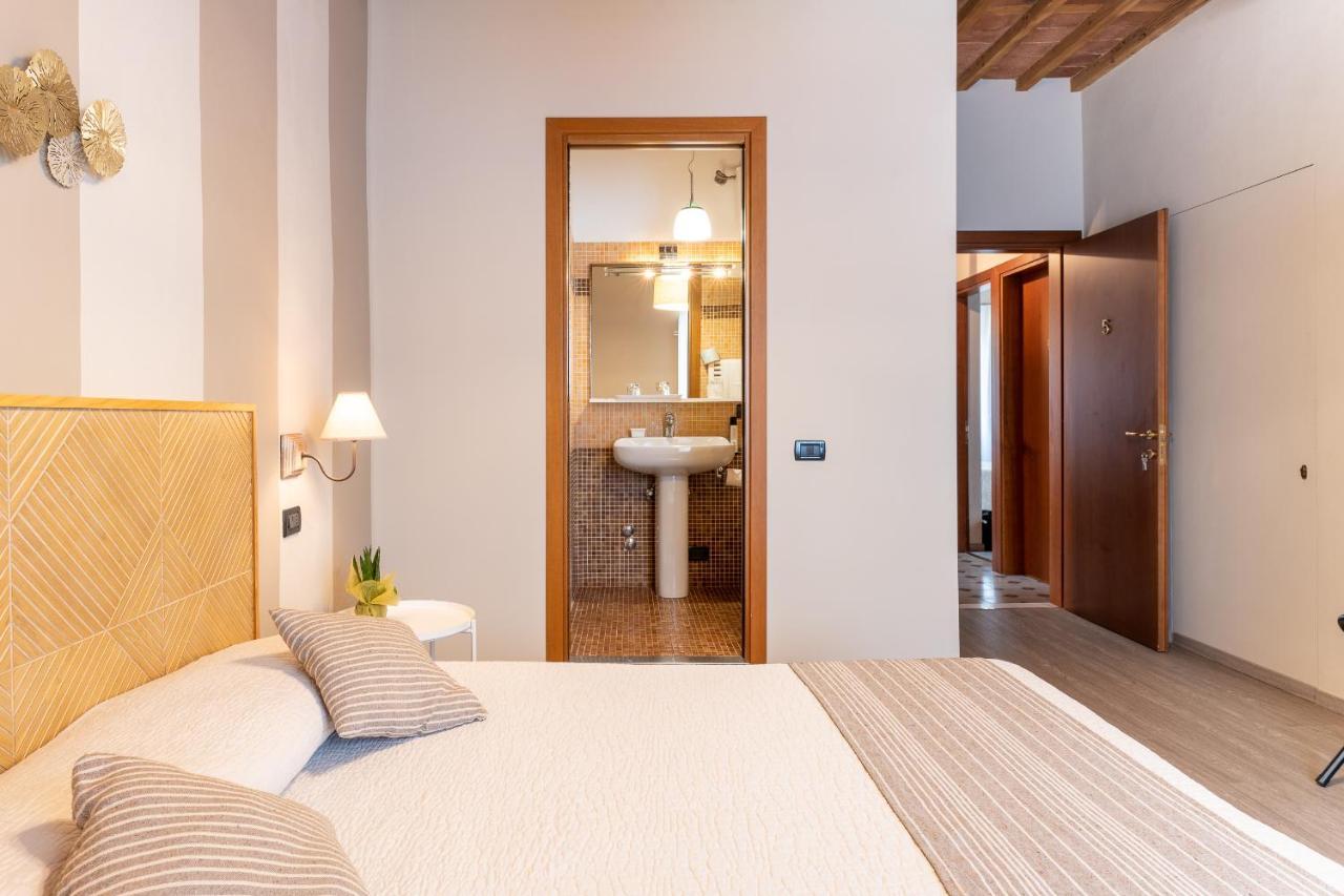 Stella Hotel Lucca Bagian luar foto